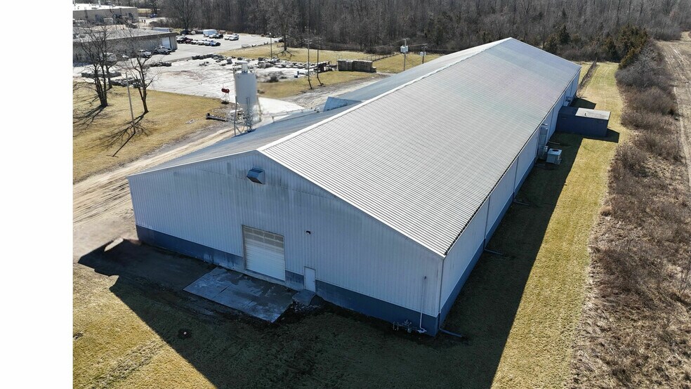 More Photos Of 1459 Quality Dr, Defiance Manufacturing For Lease