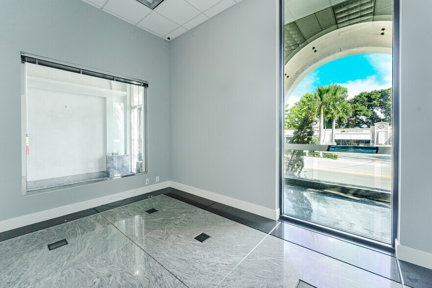 More Photos Of 720 E Palmetto Park Rd, Boca Raton Office For Lease
