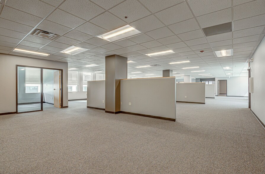 More Photos Of 35 E 7th St, Cincinnati Office For Lease