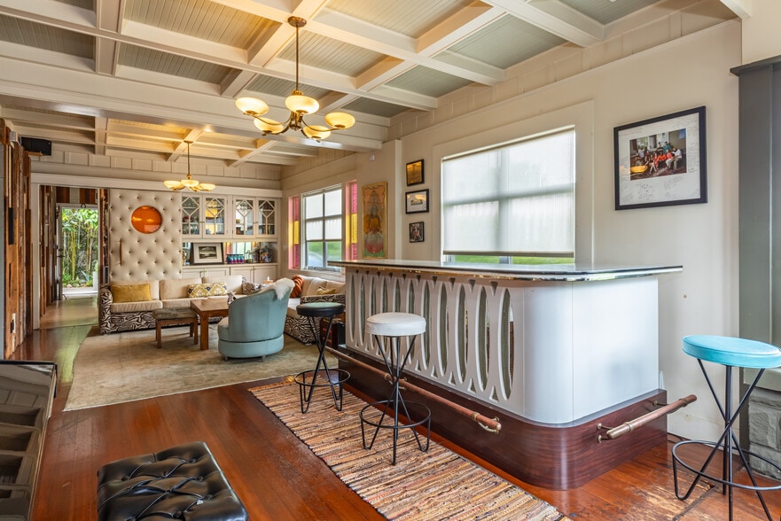 More Photos Of 1231 Abbot Kinney Blvd, Venice General Retail For Lease