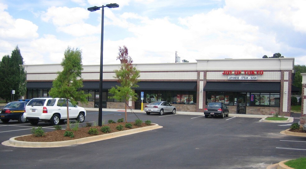 Primary Photo Of 15 Pelham Rd, Greenville General Retail For Lease