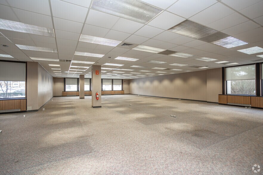 More Photos Of 2501 Wilmington Rd, New Castle Office For Sale
