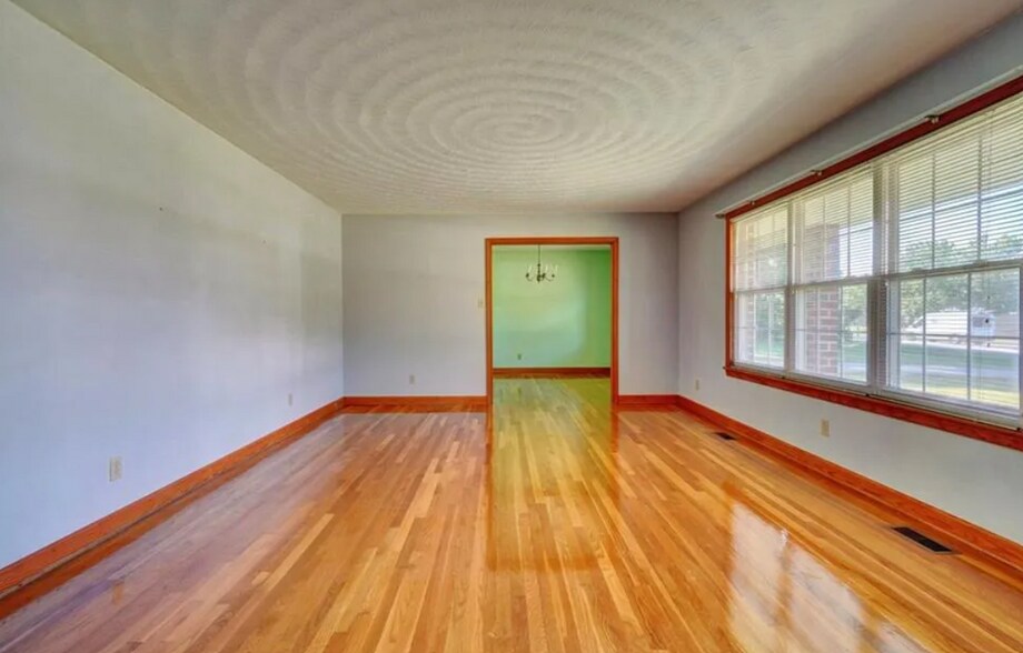 More Photos Of 4530 Shoulders Hill Rd, Suffolk Medical For Sale