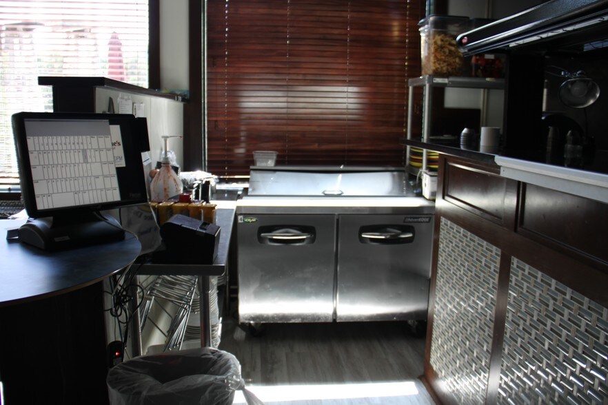 More Photos Of 115 Railway St W, Loretto General Retail For Sale