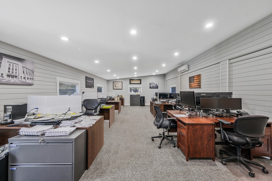 More Photos Of 14-18 Third E Ldl St, Patchogue Flex For Sale