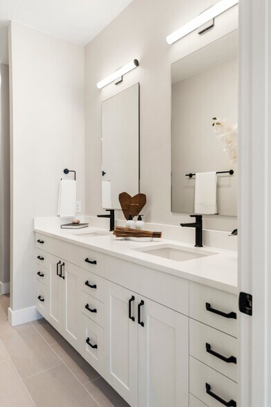 More Photos Of 8220 & 8240 E 36th Ave, Denver Apartments For Sale