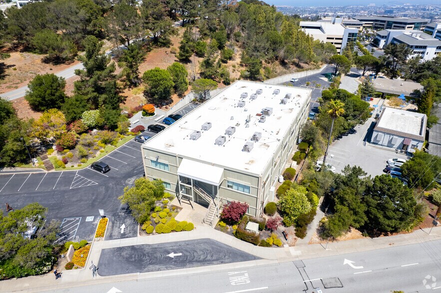 More Photos Of 1600 W Hillsdale Blvd, San Mateo Office For Lease
