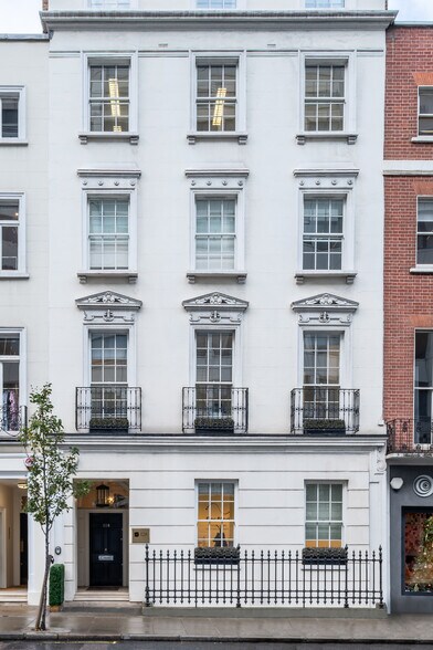 More Photos Of 128 Wigmore St, London Office For Sale