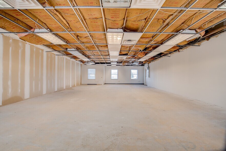 More Photos Of 860 NW Washington Blvd, Hamilton Medical For Lease