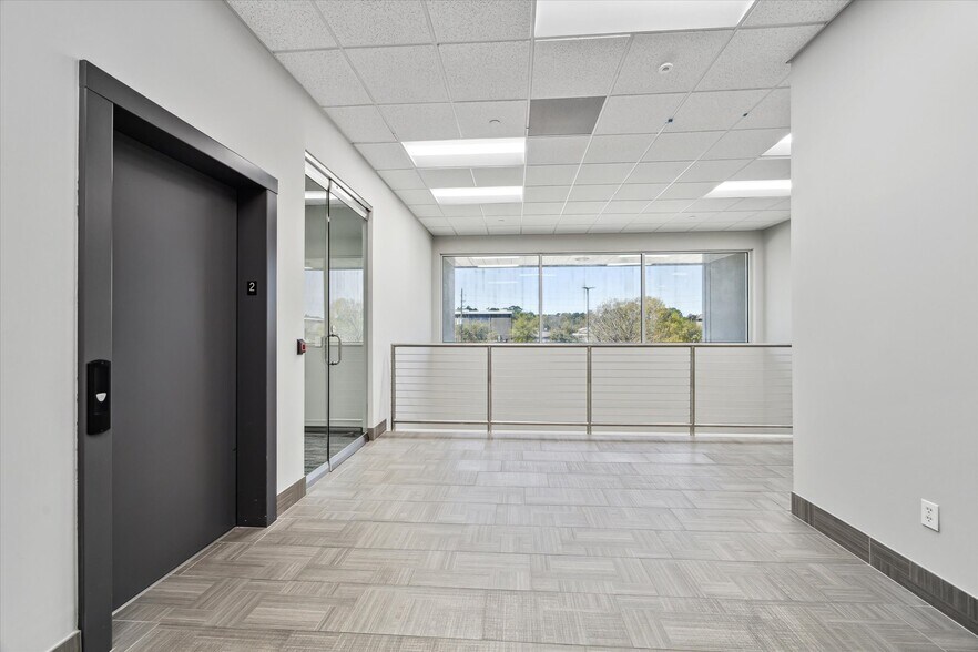 More Photos Of 14450 John F Kennedy Blvd, Houston Office For Lease