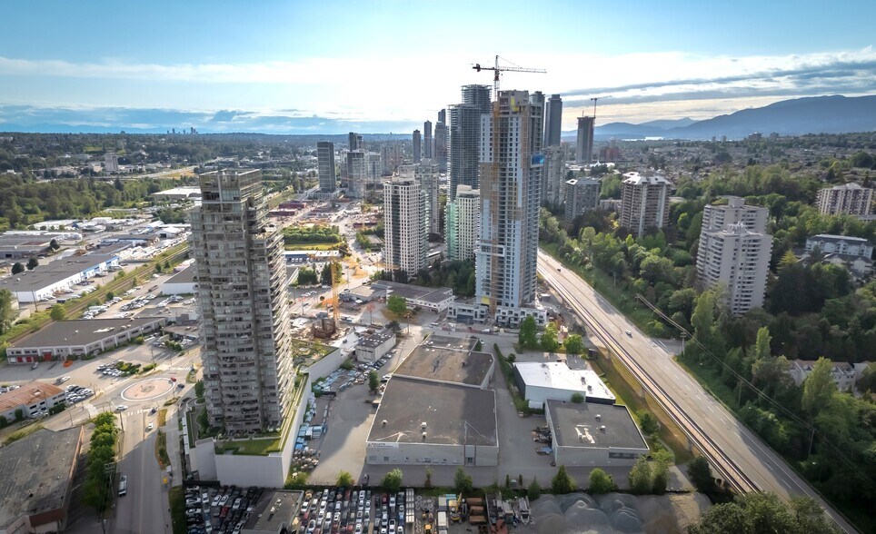 More Photos Of 5334 Lougheed Hwy, Burnaby Warehouse For Lease