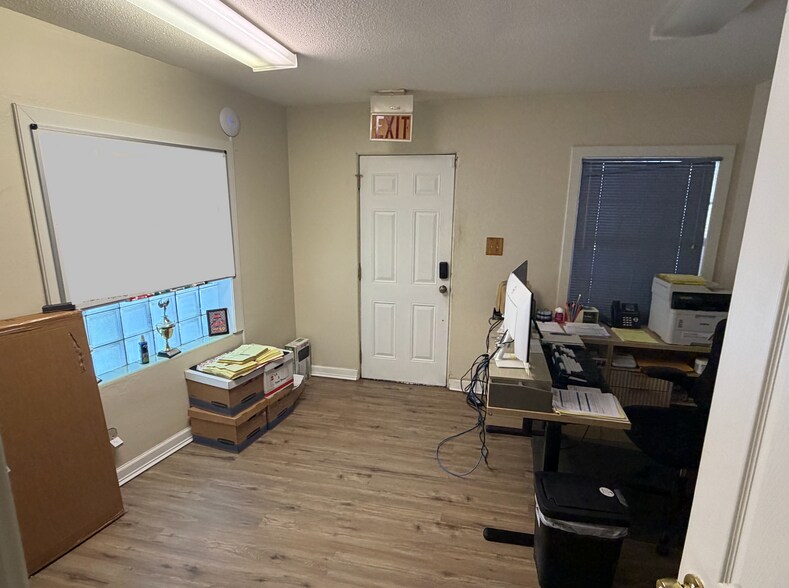 More Photos Of 8507 Forest City Rd, Orlando Office For Sale