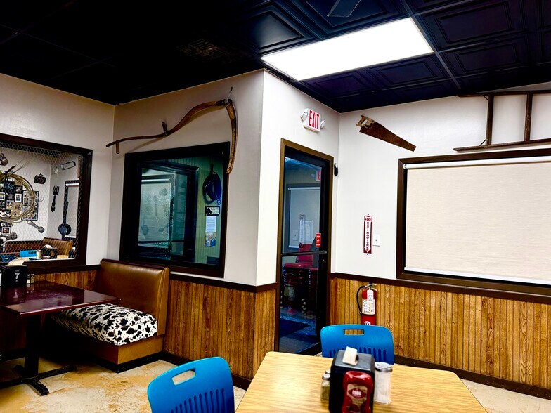 More Photos Of 52 Main St, Mount Pleasant General Retail For Sale