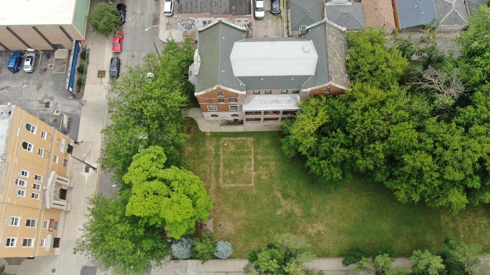 More Photos Of 1949 W 48th St, Chicago Religious Facility For Sale