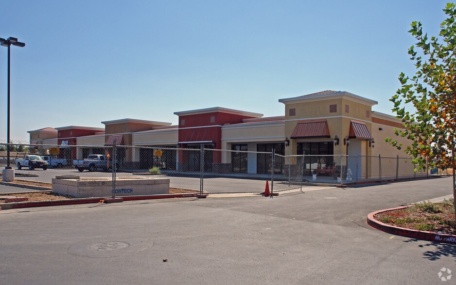 More Photos Of 7500 Elsie Ave, Sacramento Storefront Retail Office For Lease