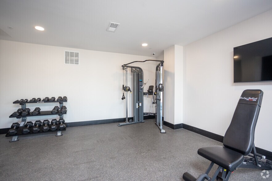 More Photos Of 140 E Monument Ave, Dayton Apartments For Lease