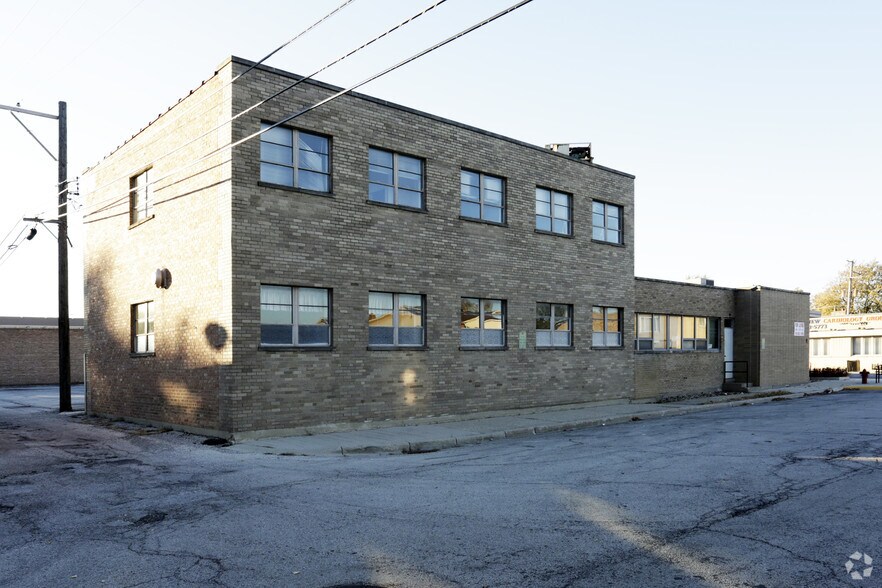 More Photos Of 2200 W Roosevelt Rd, Broadview Medical For Sale