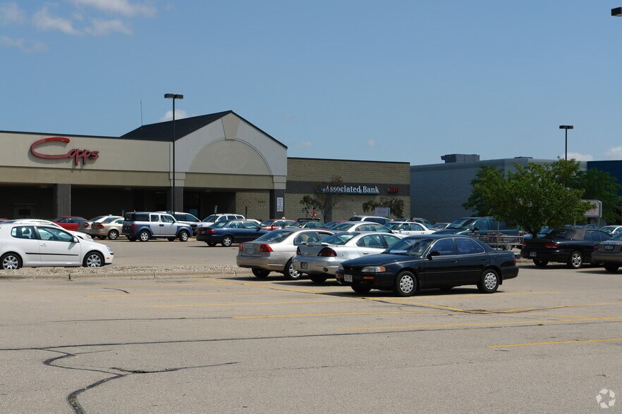 More Photos Of 2502 Shopko Dr, Madison Supermarket For Lease