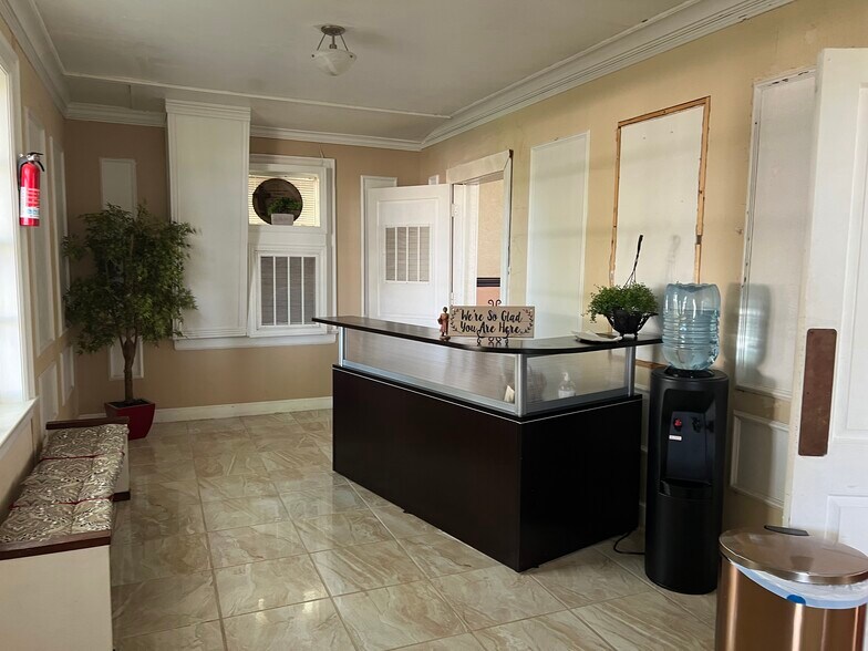 More Photos Of 1715 Market St, Baytown Religious Facility For Sale
