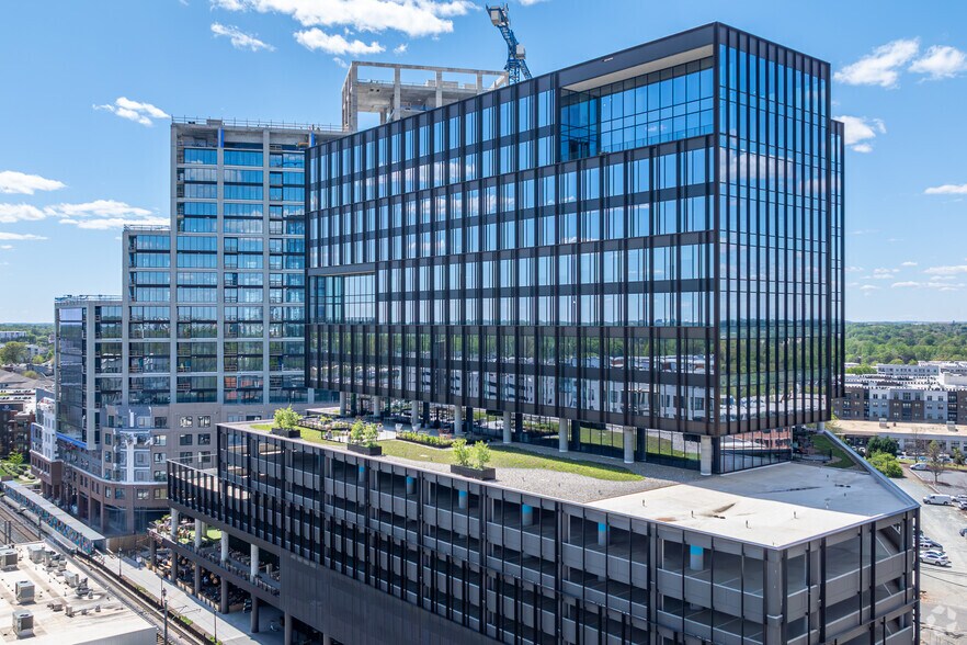 More Photos Of 2151 Hawkins St, Charlotte Office For Lease