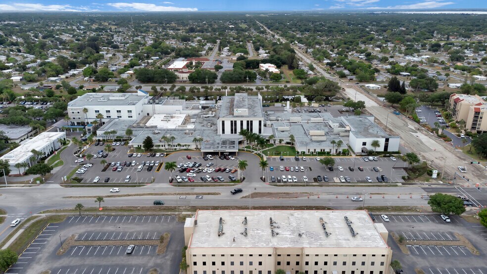 More Photos Of 2525 Harbor Blvd, Port Charlotte Medical For Lease