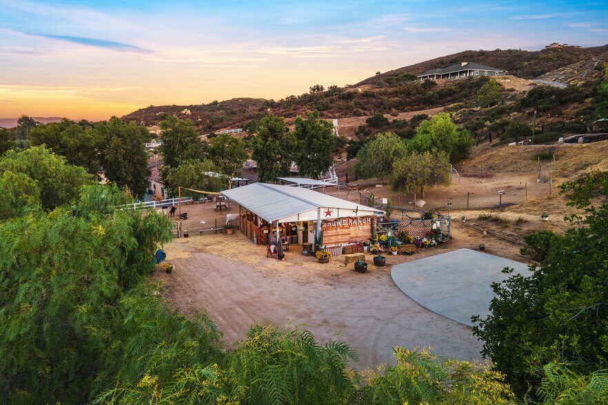 More Photos Of 22053 Highland St, Wildomar Specialty For Sale