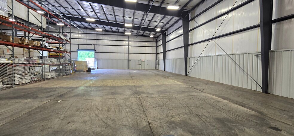 More Photos Of 145 Iron Horse Dr, Charleston Industrial For Lease