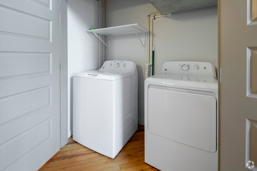 More Photos Of 307 2nd Ave SE, Decatur Apartments For Lease