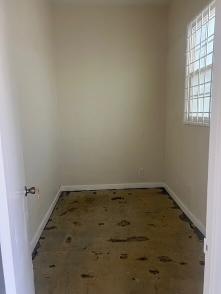 More Photos Of 1104-1106 Crenshaw Ave, Torrance Freestanding For Lease