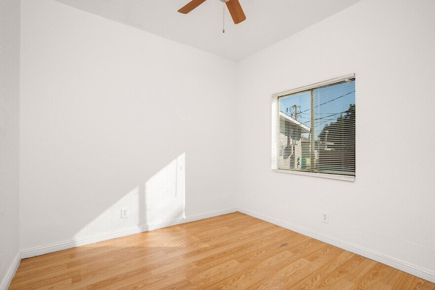 More Photos Of 2440 Wabash Ave, Los Angeles Apartments For Sale