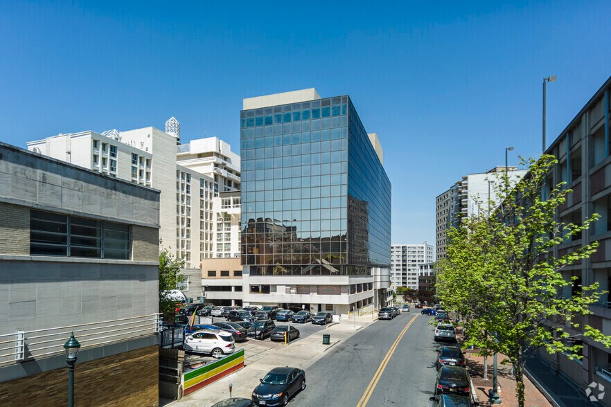 More Photos Of 801 Roeder Rd, Silver Spring Office For Sale