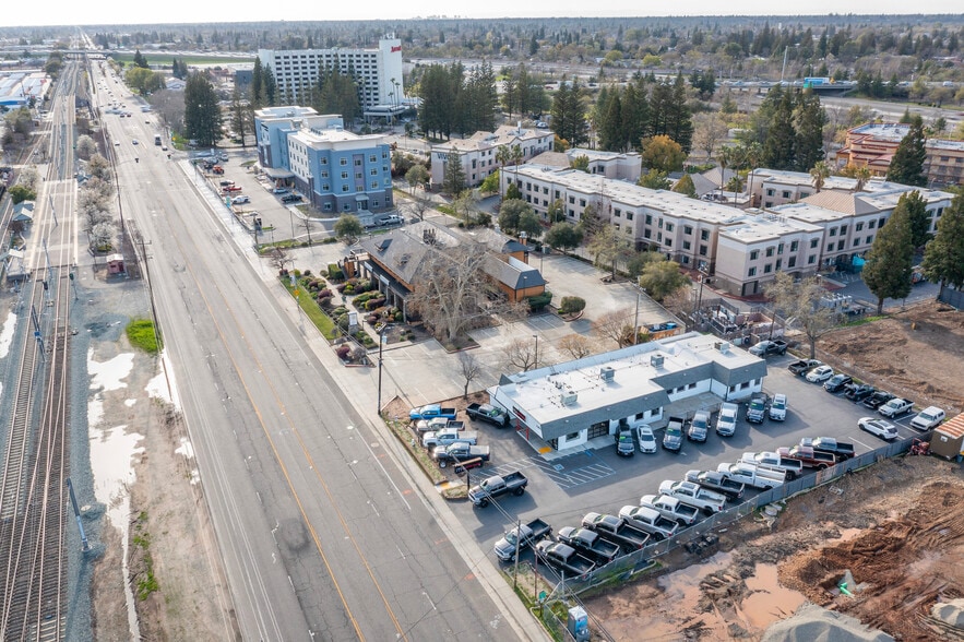 More Photos Of 11291 Folsom Blvd, Rancho Cordova Auto Dealership For Sale