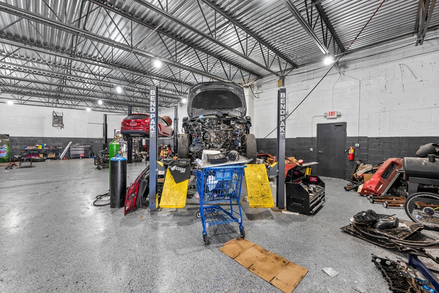 More Photos Of 11435 Schaefer Hwy, Detroit Warehouse For Sale