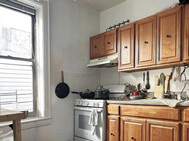 More Photos Of 559 51st St, Brooklyn Apartments For Sale