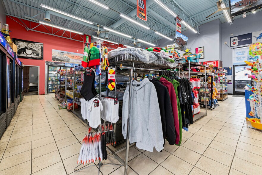 More Photos Of 7512 E 9 Mile Rd, Warren Convenience Store For Sale
