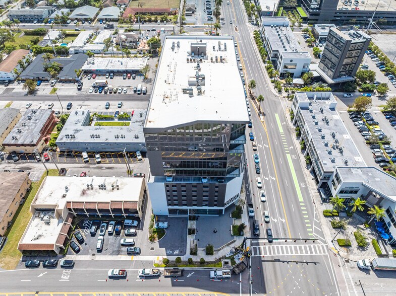 More Photos Of 800 N Federal Hwy, Hallandale Beach Office For Sale