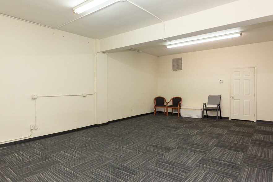 More Photos Of 6001 State Rd, Parma Restaurant For Sale