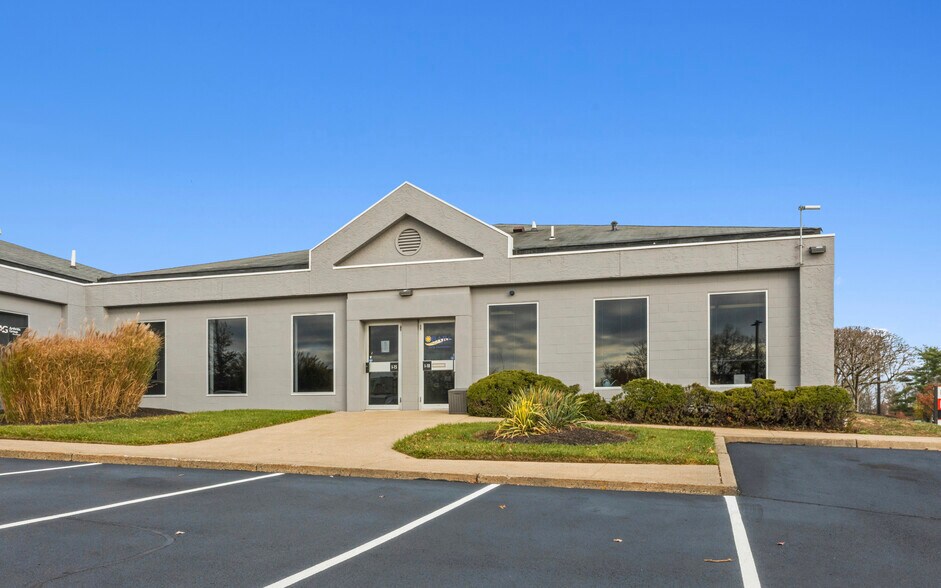 More Photos Of 970 Town Center Dr, Langhorne Unknown For Lease
