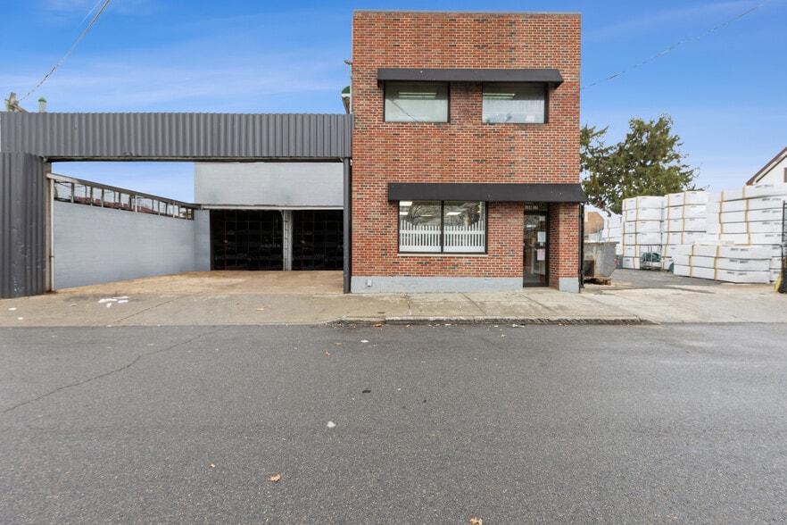 Primary Photo Of 138-27 247th St, Rosedale Showroom For Sale