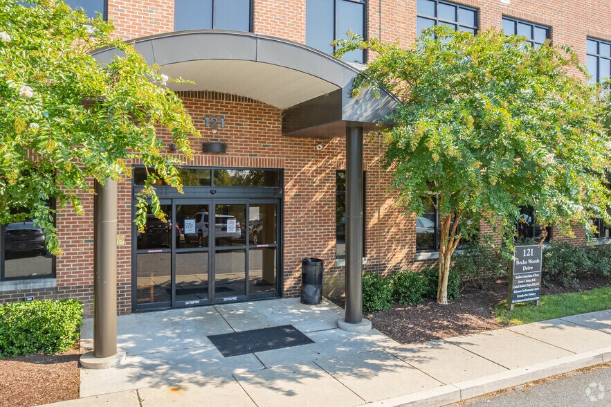 More Photos Of 121 Becks Woods Dr, Bear Medical For Lease