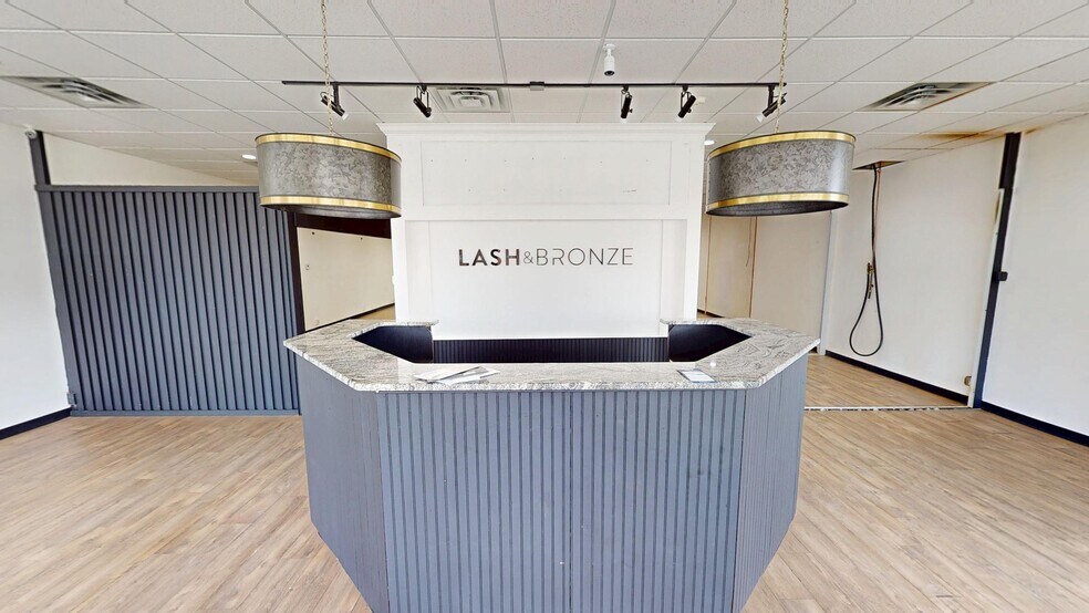 More Photos Of 1622 Route 9, Wappingers Falls Storefront Retail Office For Lease