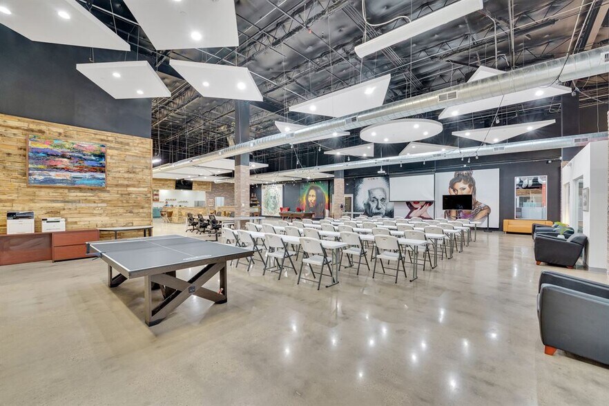 More Photos Of 1900 Jay Ell Dr, Richardson Flex For Lease