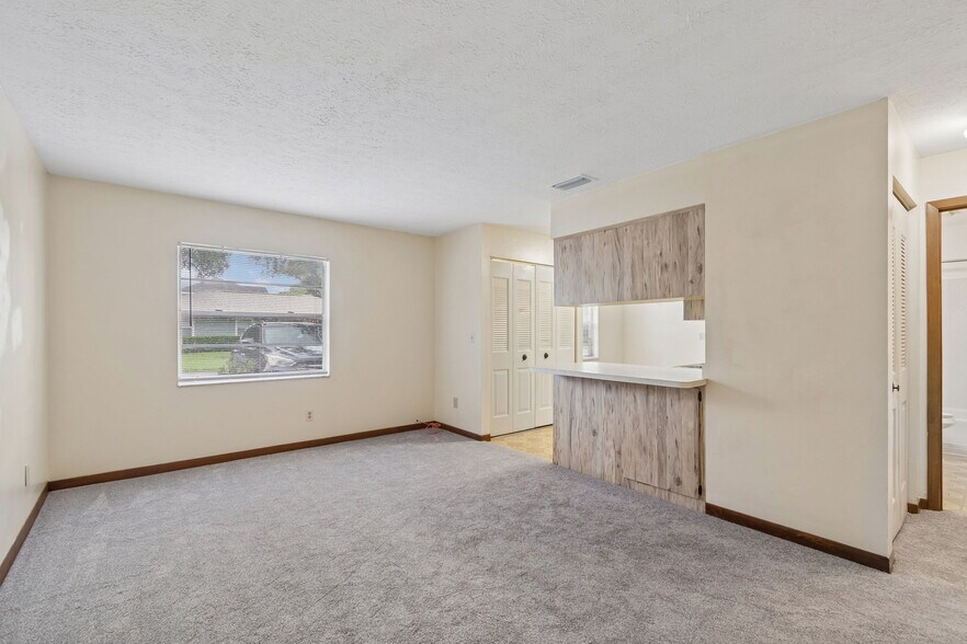 More Photos Of 6406 S Adelia Ave, Tampa Multifamily For Sale