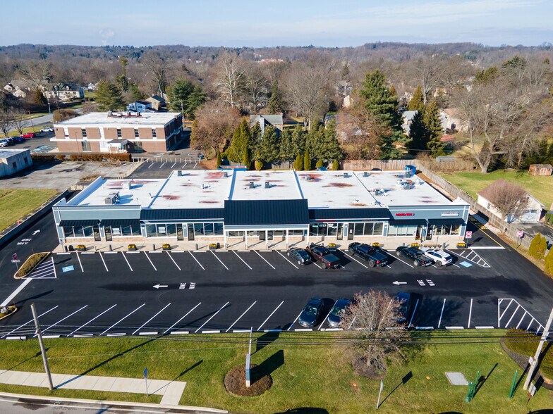 More Photos Of 853-881 W Butler Pike, Ambler General Retail For Lease