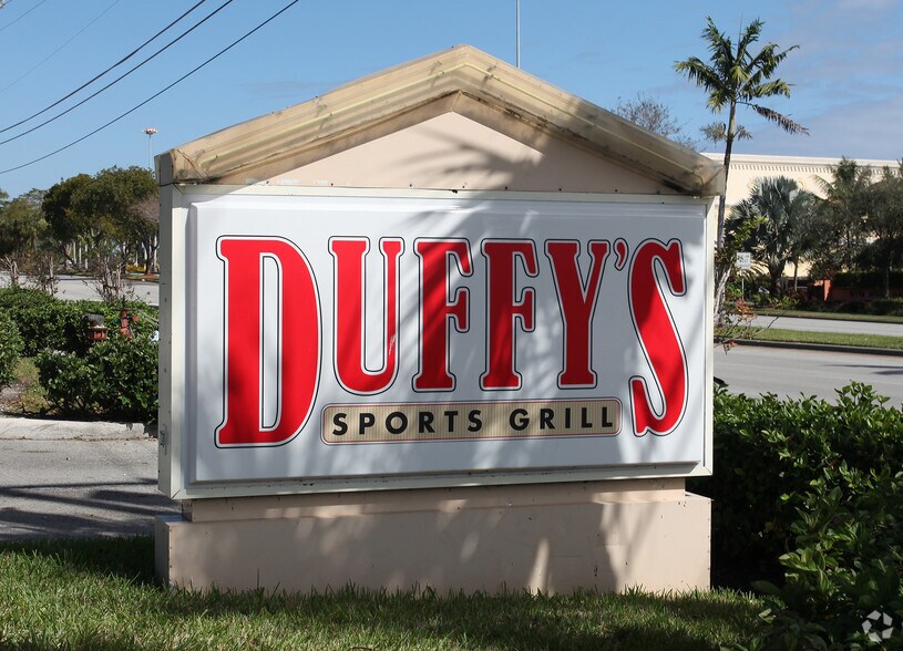 More Photos Of 401 N Federal Hwy, Deerfield Beach Restaurant For Sale