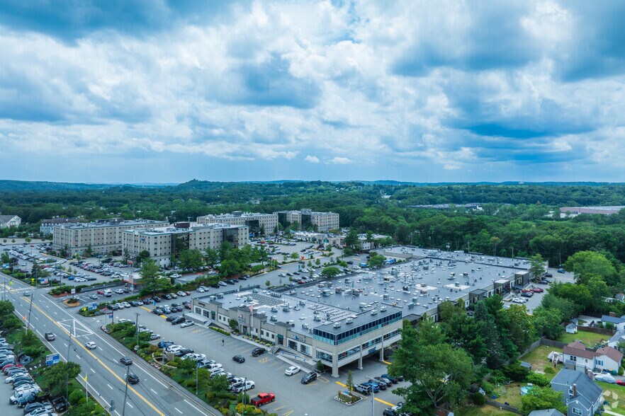 More Photos Of 200-280 W Cummings Park, Woburn Light Manufacturing For Lease