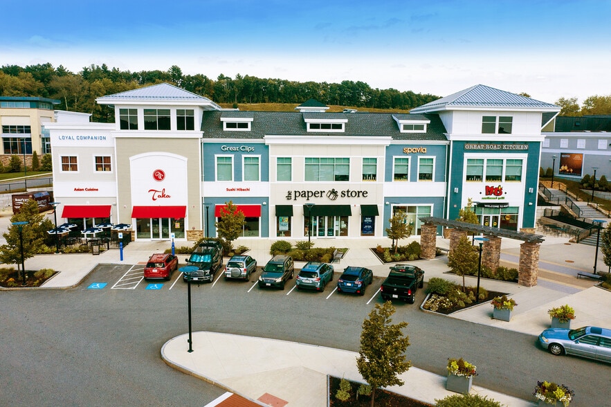 More Photos Of 495 Great Rd, Littleton Unknown For Lease