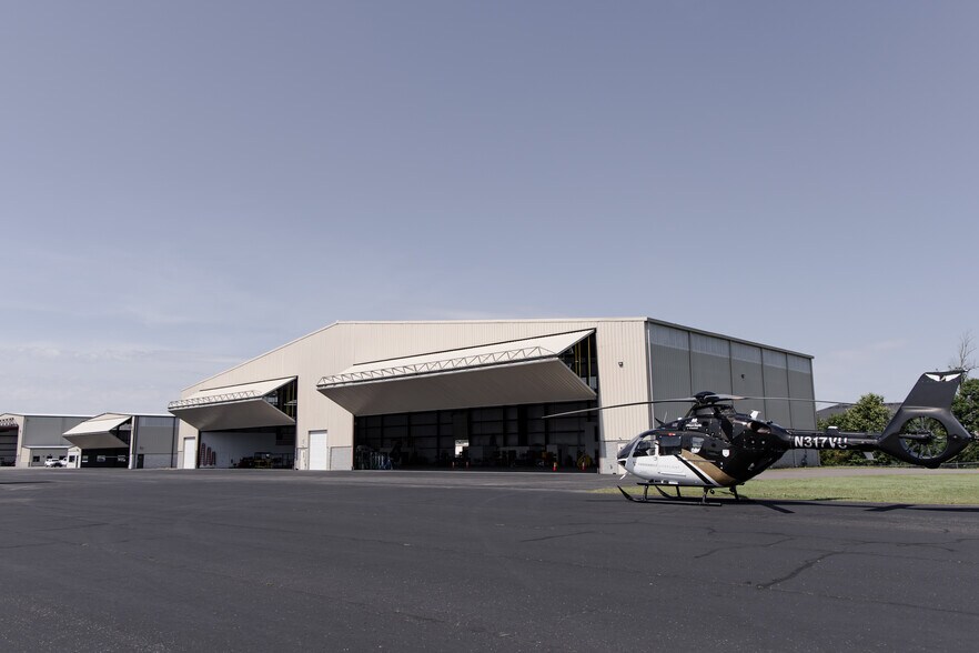 More Photos Of 500 Aviation Way, Lebanon Airplane Hangar For Sale