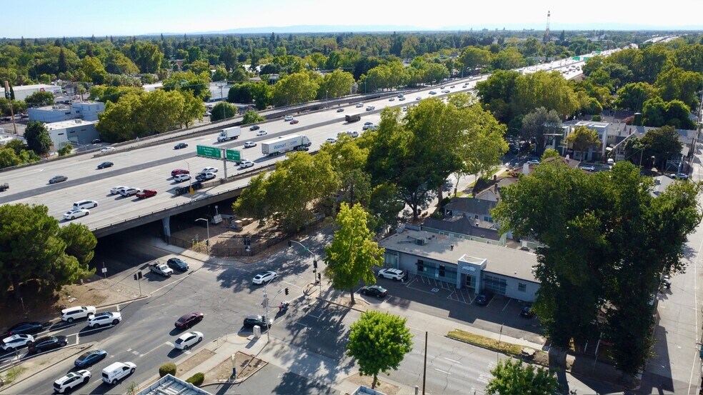 More Photos Of 2230 16th St, Sacramento Freestanding For Lease