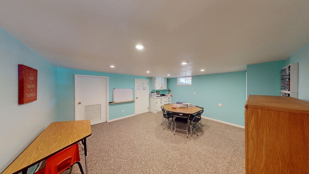 More Photos Of 1430 Riverview Rd, Riverton Office Residential For Sale